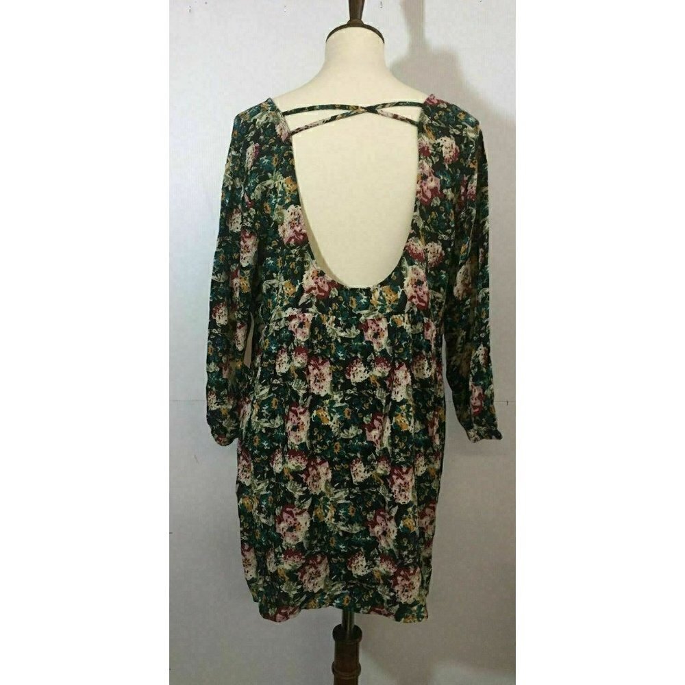 Knot Sisters Echo Park Flawless Floral Dress Multi Color Size Small NG33 - Picture 9 of 11